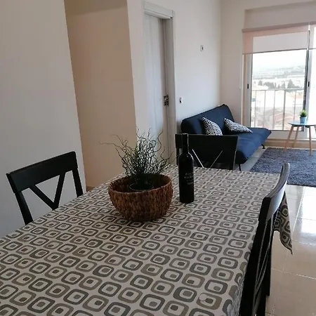 Central Lagos Sea View Apartment * Lagos