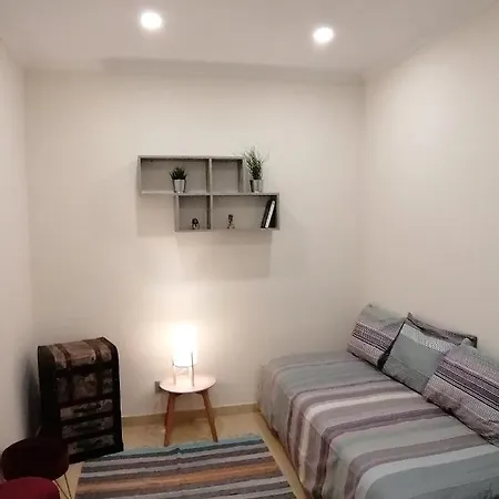 Central Lagos Sea View Apartment Apartment *
